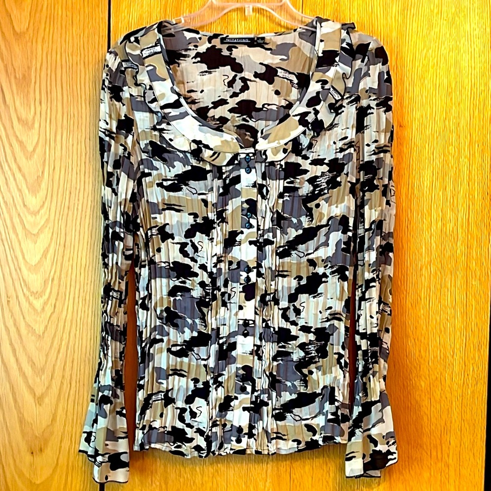 Notations L crew neck ruffle pleated sheer flowy button blouse top black tan EUC